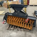 Mini Skid Steer Açılı Süpürge Süpürücü